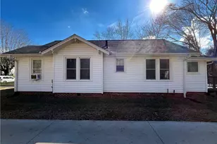 1835 Thompson Dr, Winston-Salem, NC 27127 - Photo 4