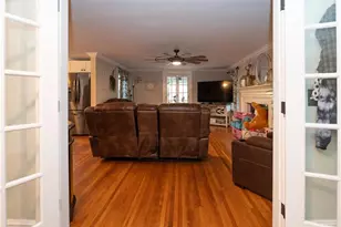 18 Pershing St, Thomasville, NC 27360 - Photo 12