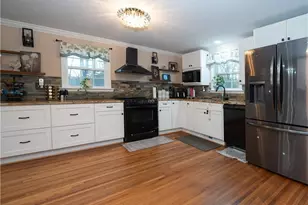 18 Pershing St, Thomasville, NC 27360 - Photo 16