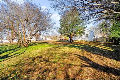 1020 Lakeside Avenue, Burlington, NC 27217 - Photo 20