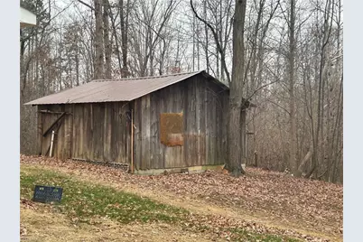 7280 Dennis Road, Walnut Cove, NC 27052 - Photo 8