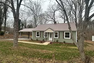 7280 Dennis Rd, Walnut Cove, NC 27052 - Photo 4