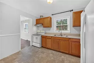 2019 Phillips Ave, Greensboro, NC 27405 - Photo 12