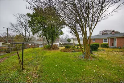 2019 Phillips Avenue, Greensboro, NC 27405 - Photo 34