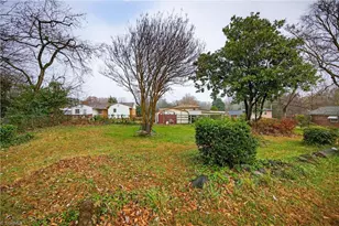 2019 Phillips Ave, Greensboro, NC 27405 - Photo 32