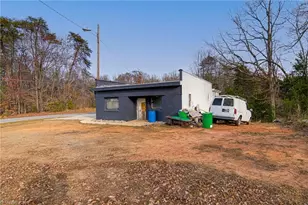 4422 Yanceyville Rd, Browns Summit, NC 27214 - Photo 6