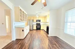 114 Cale Dr, Burlington, NC 27215 - Photo 8