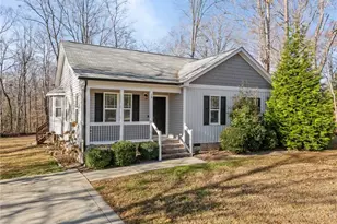 38 Bragg Ln, Hurdle Mills, NC 27541 - Photo 2