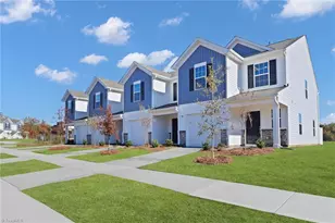 179 Plumtree Ct, King, NC 27021 - Photo 2