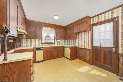 1415 Brookwood Drive, Reidsville, NC 27320 - Photo 6