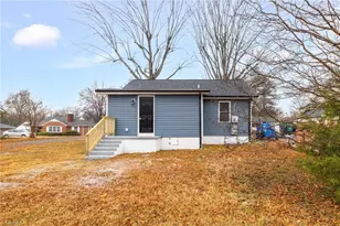 1107 Walnut St, Reidsville, NC 27320 - Photo 24