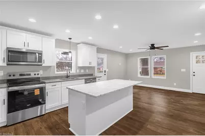 1107 Walnut Street, Reidsville, NC 27320 - Photo 4