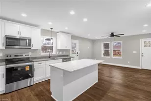 1107 Walnut St, Reidsville, NC 27320 - Photo 4