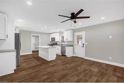 1107 Walnut Street, Reidsville, NC 27320 - Photo 8