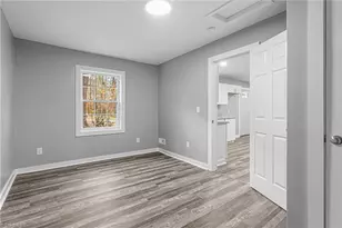 424 Rocky Knoll Rd, Greensboro, NC 27406 - Photo 18