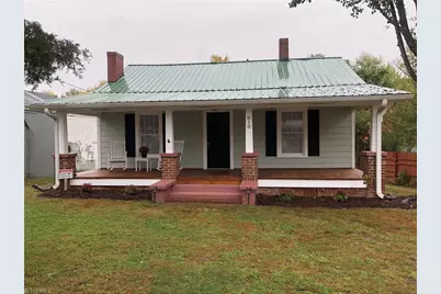 818 W Lebanon Street, Mount Airy, NC 27030 - Photo 1