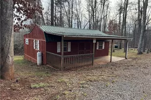 656 Hills Presbyterian Church Rd, Pilot Mountain, NC 27041 - Photo 28