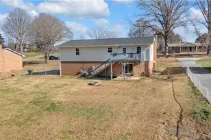 176 Farmbrooke Ln, Winston-Salem, NC 27127 - Photo 4