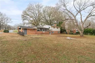 5251 Silas Creek Pkwy, Winston-Salem, NC 27106 - Photo 6