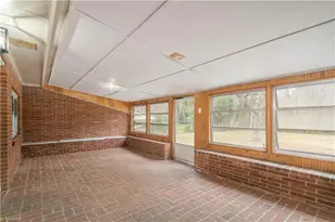 5251 Silas Creek Pkwy, Winston-Salem, NC 27106 - Photo 10