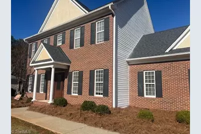 129 Walnut Avenue, Yadkinville, NC 27055 - Photo 4