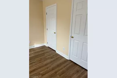 129 Walnut Avenue, Yadkinville, NC 27055 - Photo 16