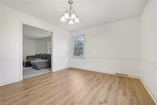 4407 Bromley Dr, Greensboro, NC 27406 - Photo 10