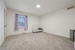 4407 Bromley Dr, Greensboro, NC 27406 - Photo 20