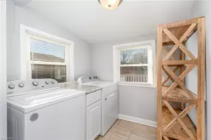 1101 Hickory Ave, Greensboro, NC 27405 - Photo 8