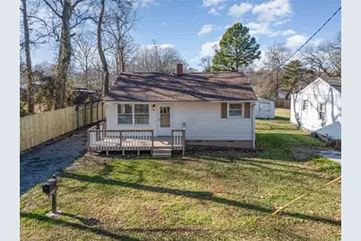 1101 Hickory Avenue, Greensboro, NC 27405 - Photo 2