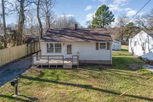 1101 Hickory Ave, Greensboro, NC 27405 - Photo 2