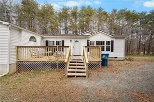 147 Camellia Ln, Mocksville, NC 27028 - Photo 2