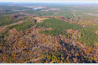 176 Lake View Pass, Rockingham, NC 28379 - Photo 6