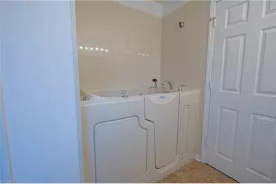 4647 Ogburn Avenue, Winston-Salem, NC 27105 - Photo 32