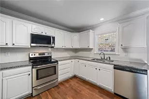 6751 Fairwood Ct, Clemmons, NC 27012 - Photo 8