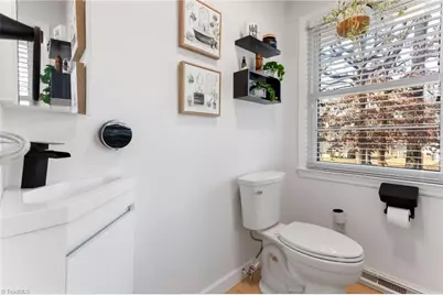 138 Devonway Street, Eden, NC 27288 - Photo 10