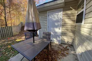 46 Ledgerstone Ln, Greensboro, NC 27407 - Photo 22