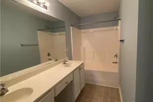 46 Ledgerstone Ln, Greensboro, NC 27407 - Photo 20