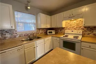 46 Ledgerstone Ln, Greensboro, NC 27407 - Photo 6