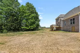 7609 Sir William Dr, Kernersville, NC 27284 - Photo 36
