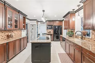 1806 Sharpe Rd, Greensboro, NC 27406 - Photo 14