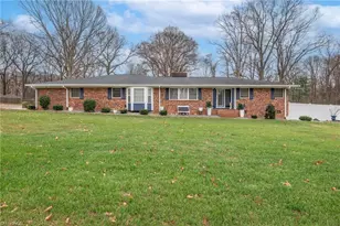 1806 Sharpe Rd, Greensboro, NC 27406 - Photo 2