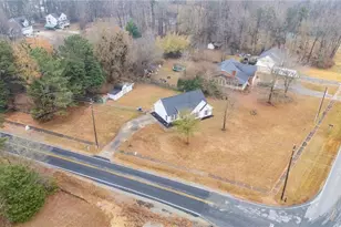 111 W Butler Ave, Liberty, NC 27298 - Photo 4