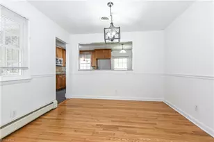 2705 Tillbrook Pl, Greensboro, NC 27408 - Photo 10