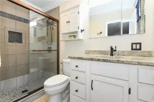 2705 Tillbrook Pl, Greensboro, NC 27408 - Photo 24