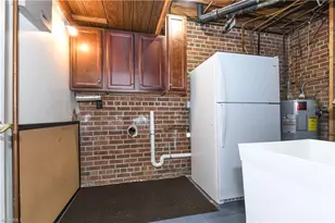 2705 Tillbrook Pl, Greensboro, NC 27408 - Photo 36