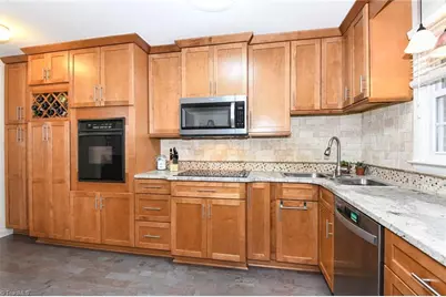 2705 Tillbrook Place, Greensboro, NC 27408 - Photo 12