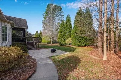 1330 Meadowlands Drive, Winston-Salem, NC 27107 - Photo 22