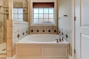 1330 Meadowlands Dr, Winston-Salem, NC 27107 - Photo 16