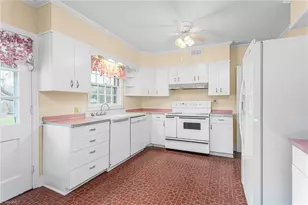 514 Country Club Dr, Burlington, NC 27215 - Photo 22